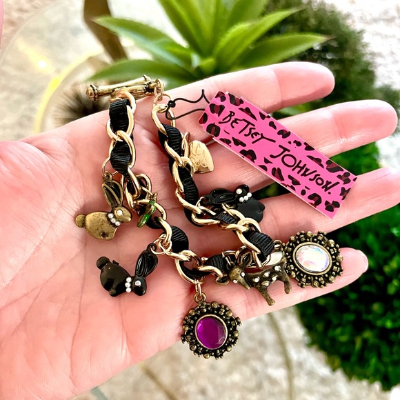 Betsey Johnson Charm Bracelet - Picture 3 of 4
